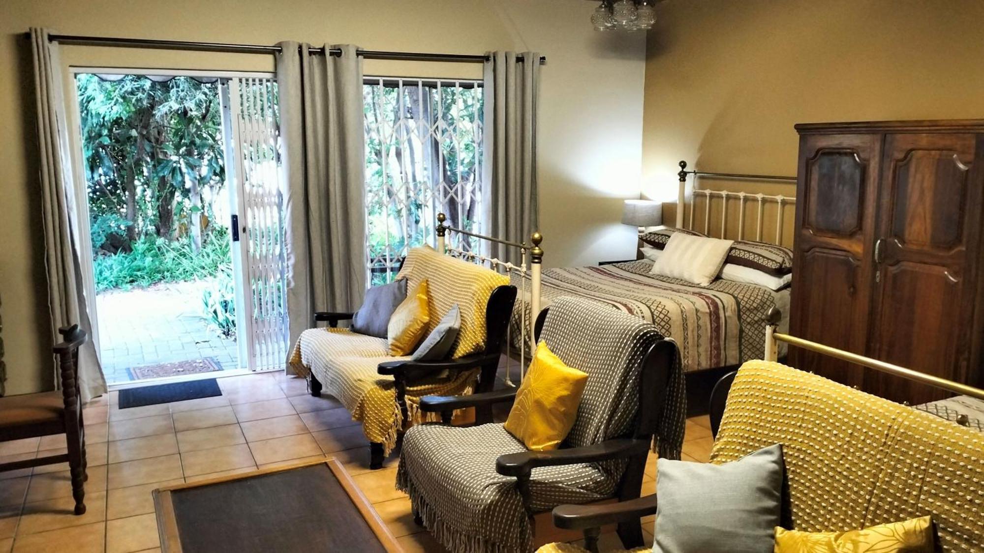 Anri Guesthouse Bloemfontein Esterno foto