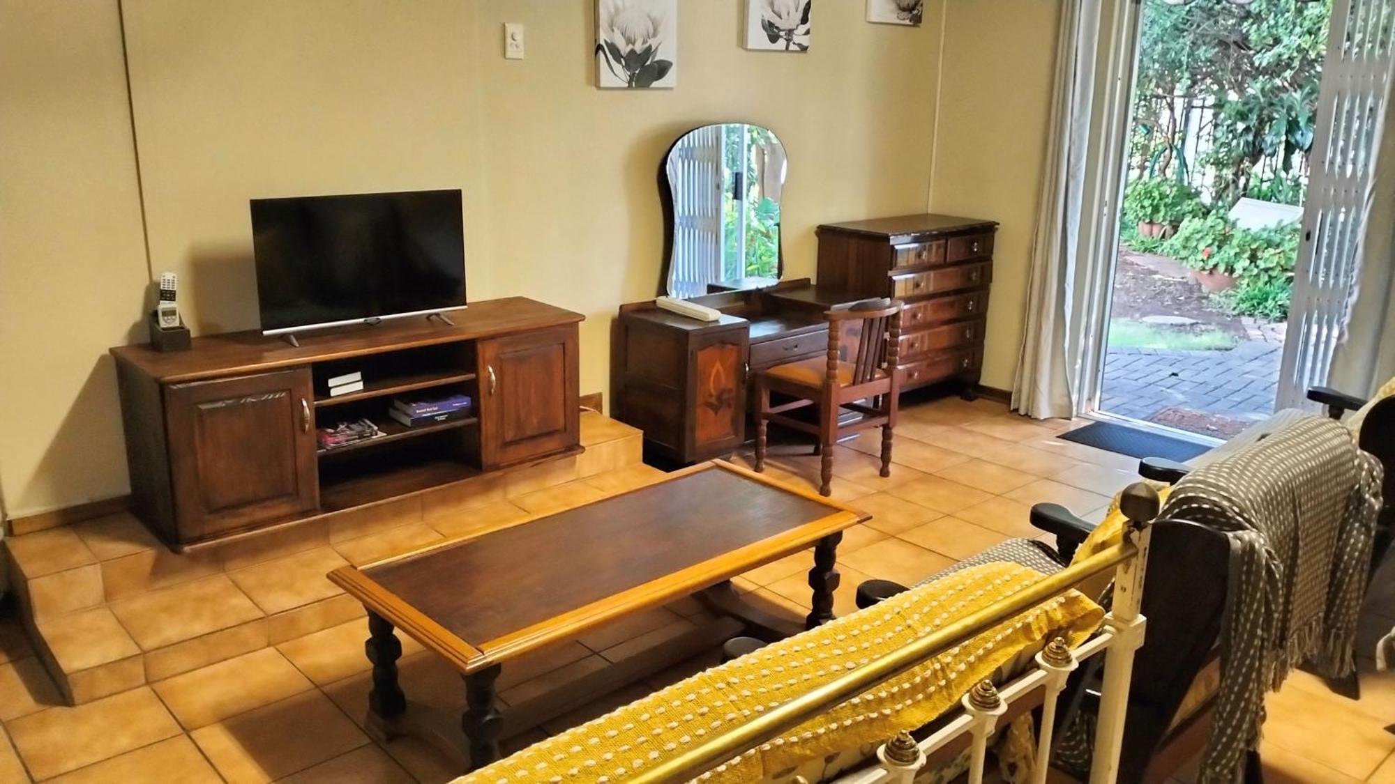 Anri Guesthouse Bloemfontein Esterno foto