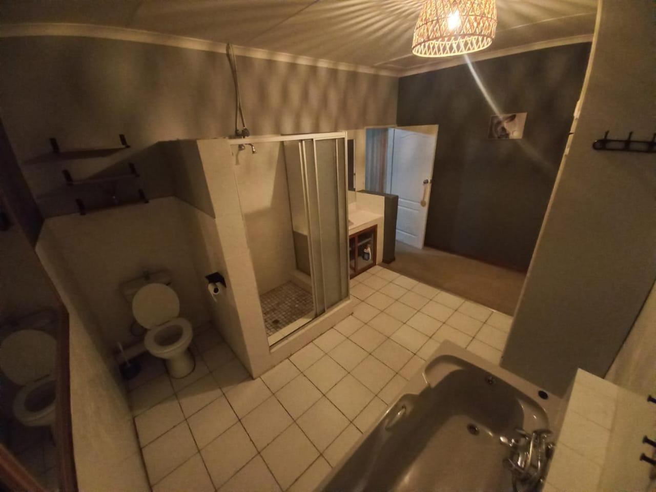 Anri Guesthouse Bloemfontein Esterno foto