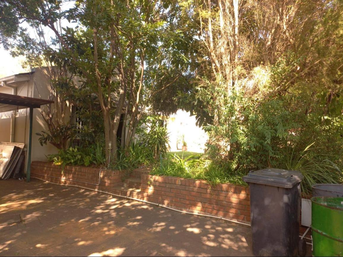 Anri Guesthouse Bloemfontein Esterno foto